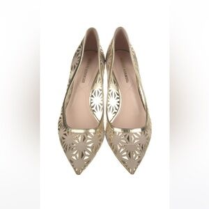 Nicholas Kirkwood Pumps
Gold
Pointed-Toes
Block Heels